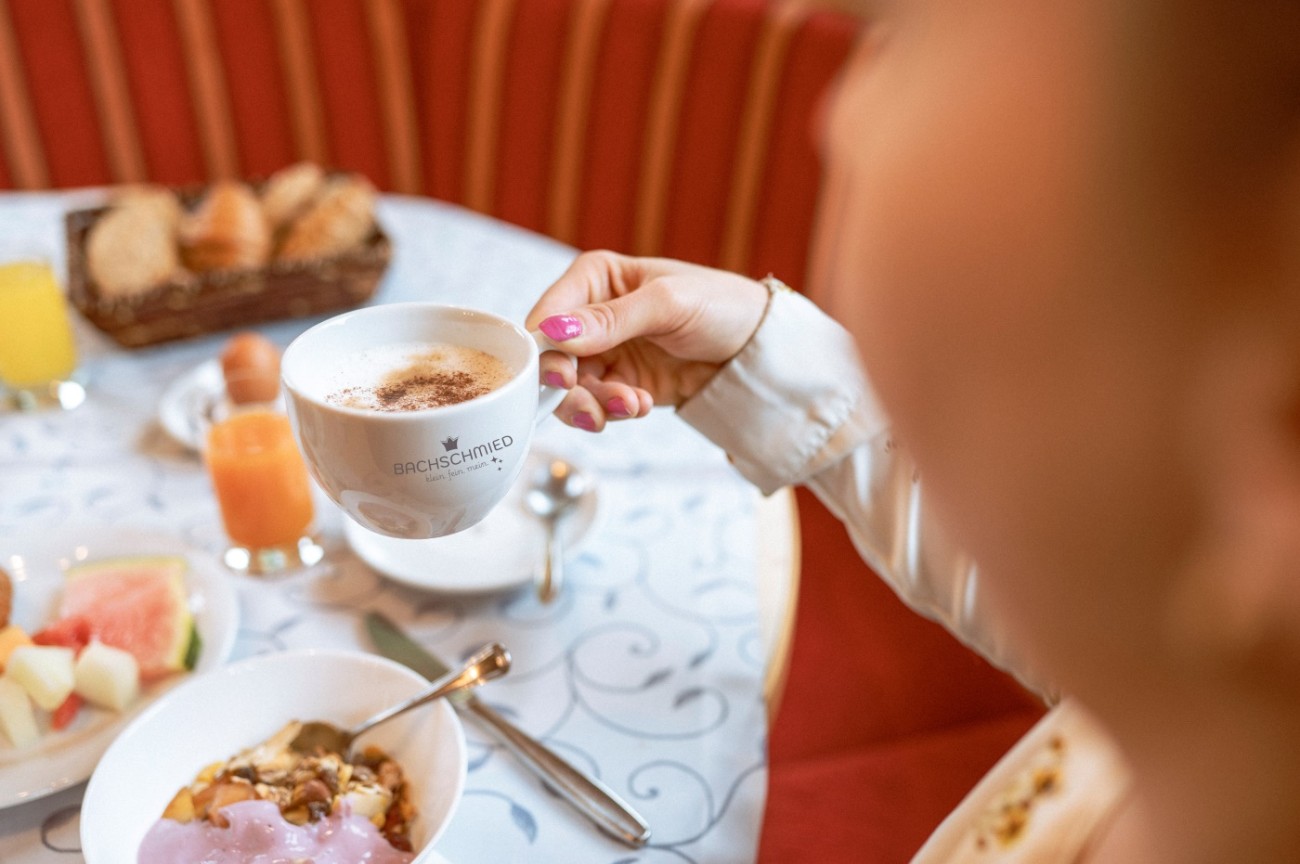 Fr&uuml;hst&uuml;ck im Hotel Bachschmied am Hochk&ouml;nig, Salzburger Land.